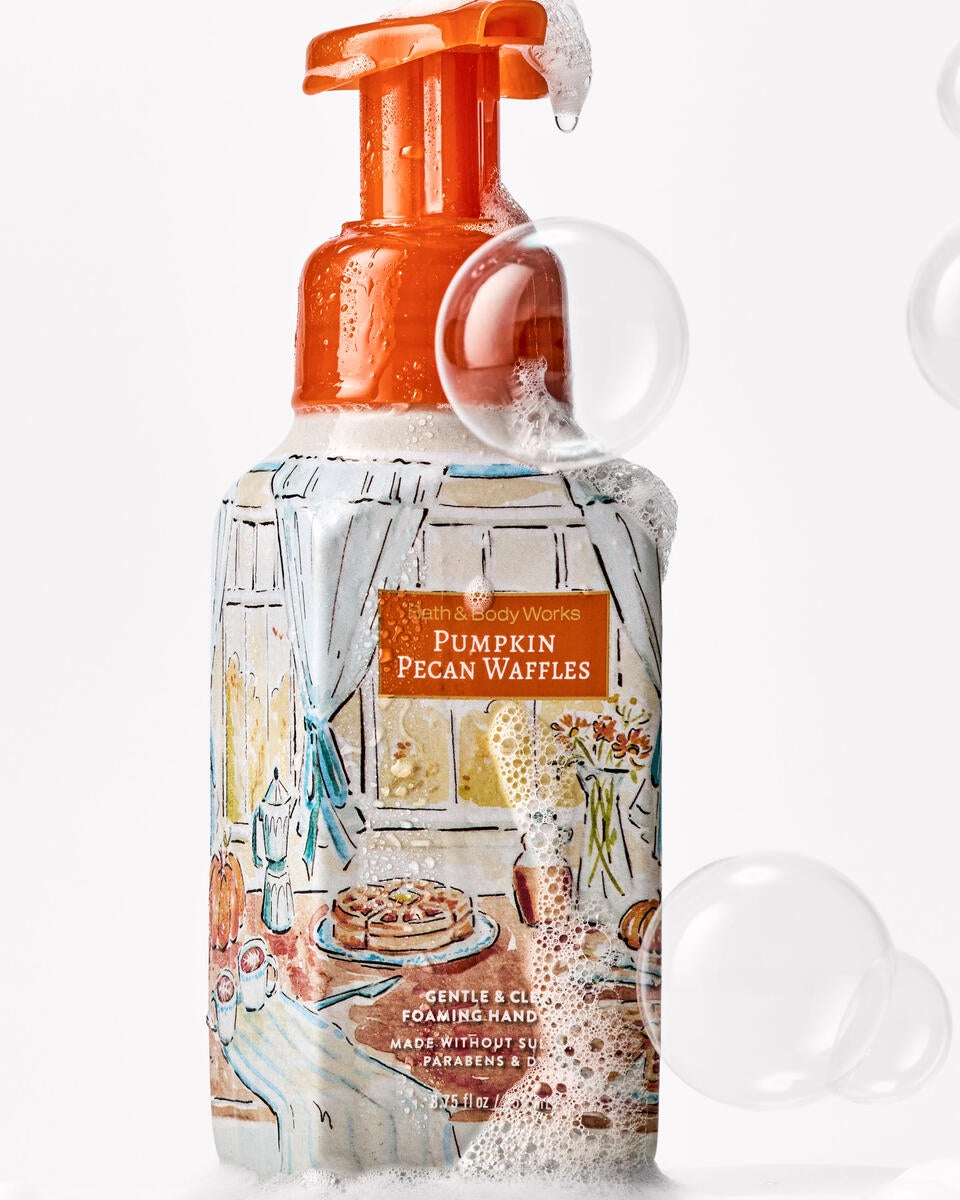 Bath & Body Works Pumpkin Pecan Waffles Gentle And Clean Foaming Hand Soap