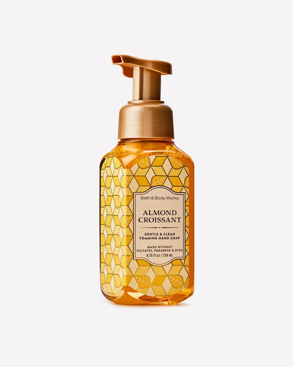 Bath & Body Works Almond Croissant Gentle And Clean Foaming Hand Soap
