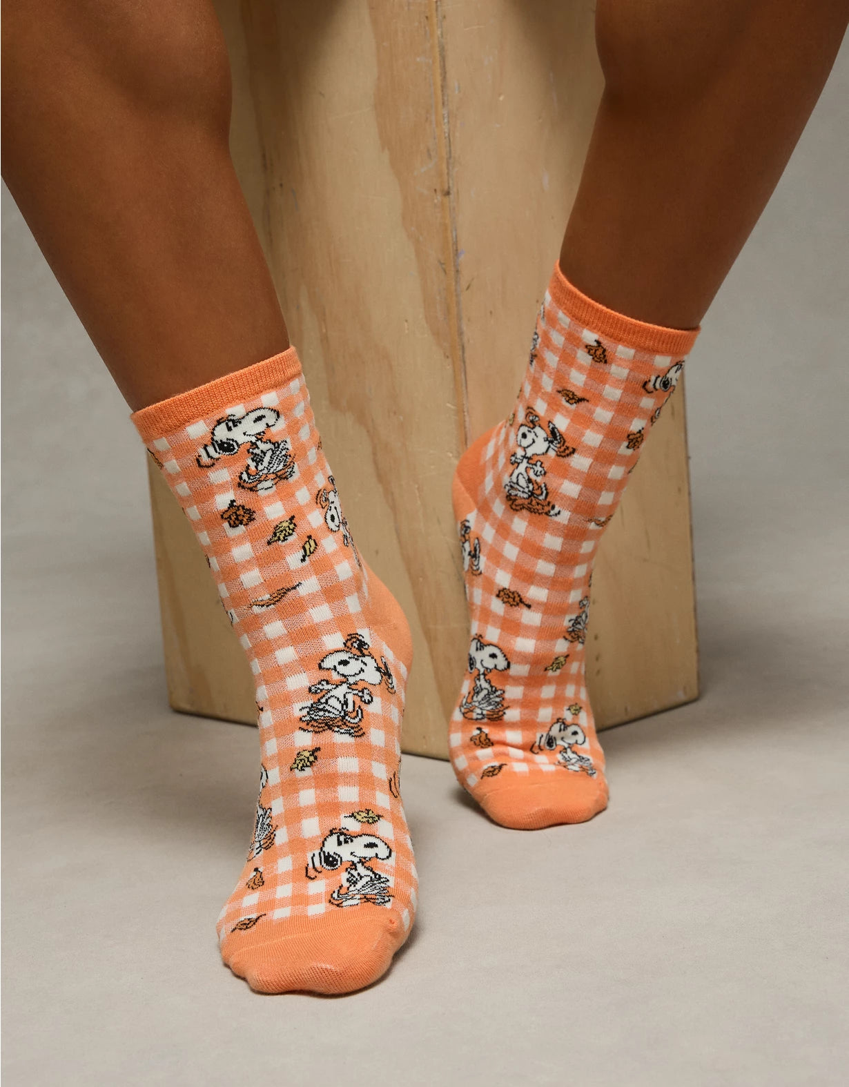 American Eagle Snoopy Cropped Crew Socks