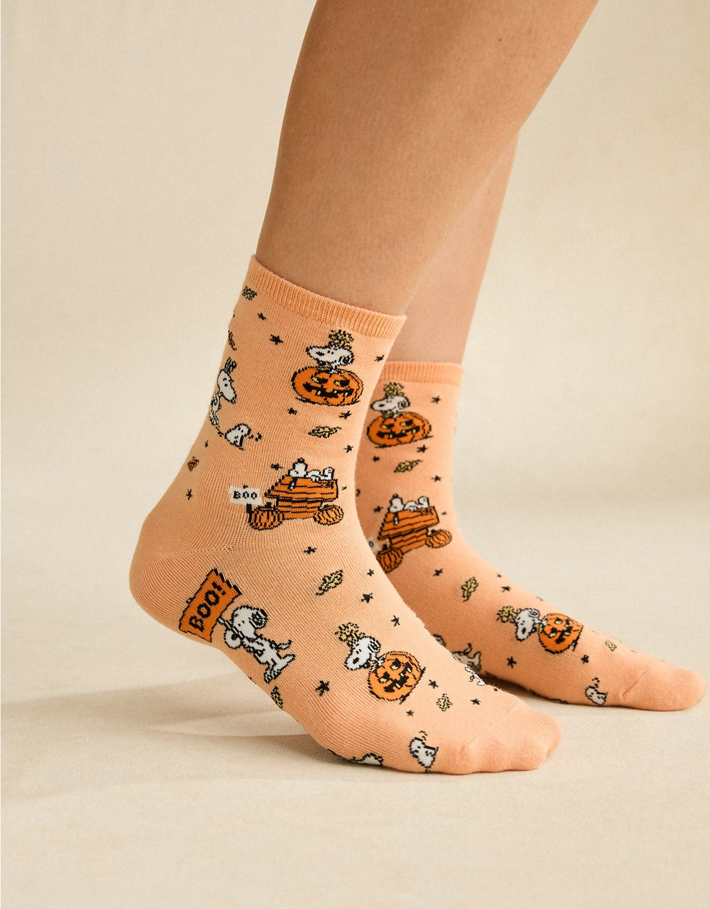 American Eagle Snoopy Cropped Crew Socks