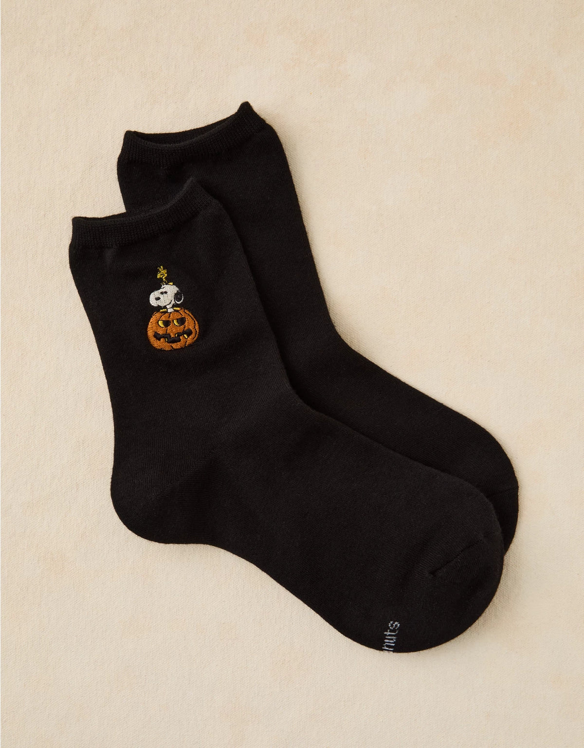 American Eagle AE Halloween Snoopy Cropped Crew Socks