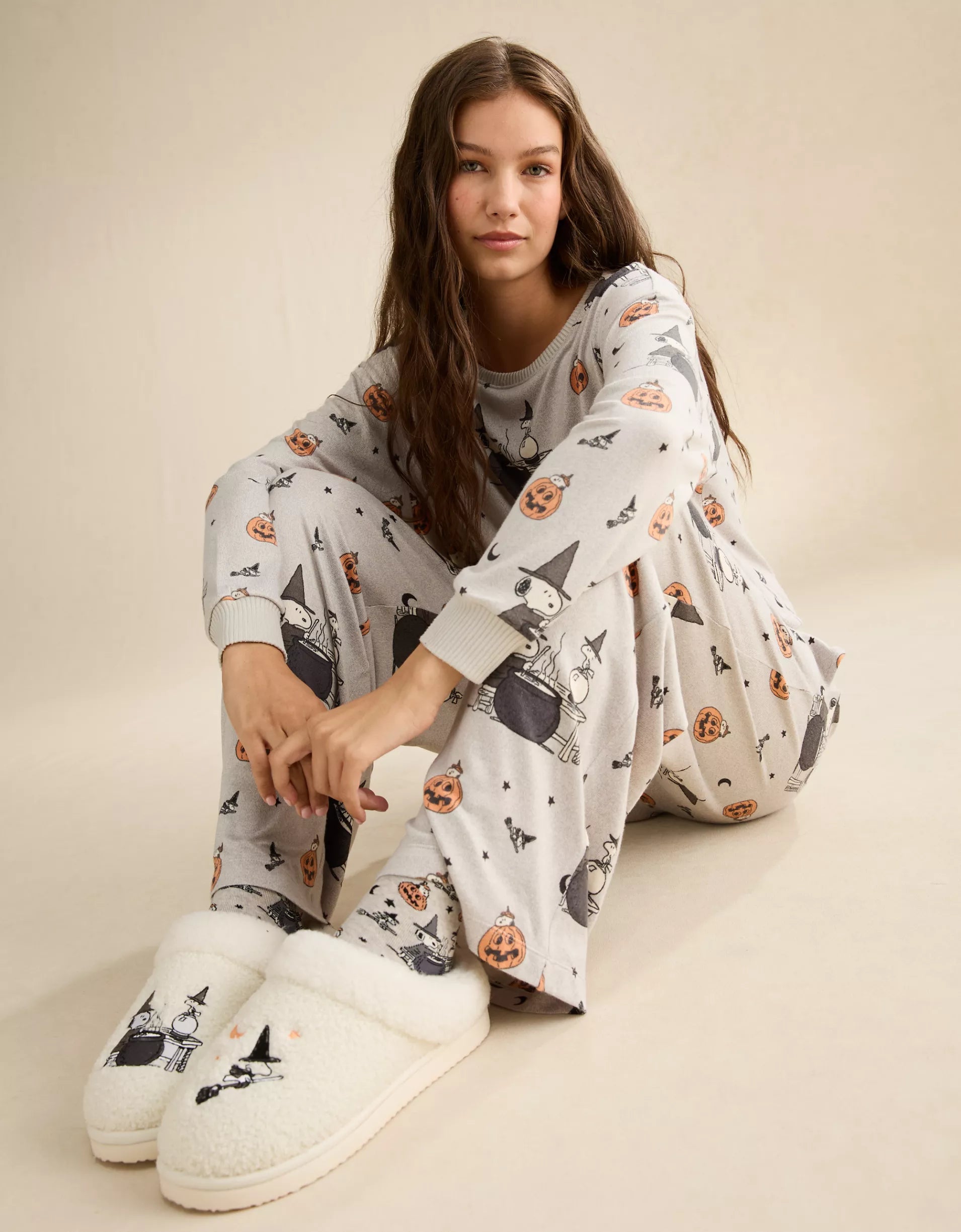 American Eagle Luxe Plush Snoopy PJ Set