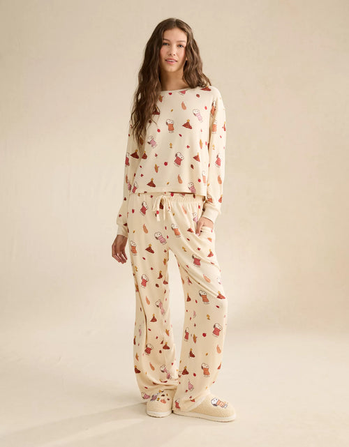 American Eagle Luxe Plush Snoopy Pajama Set