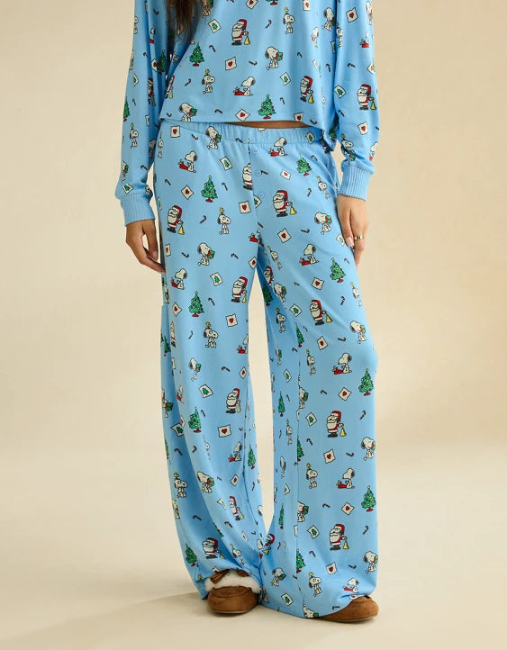 American Eagle AE Luxe Plush Snoopy PJ Set