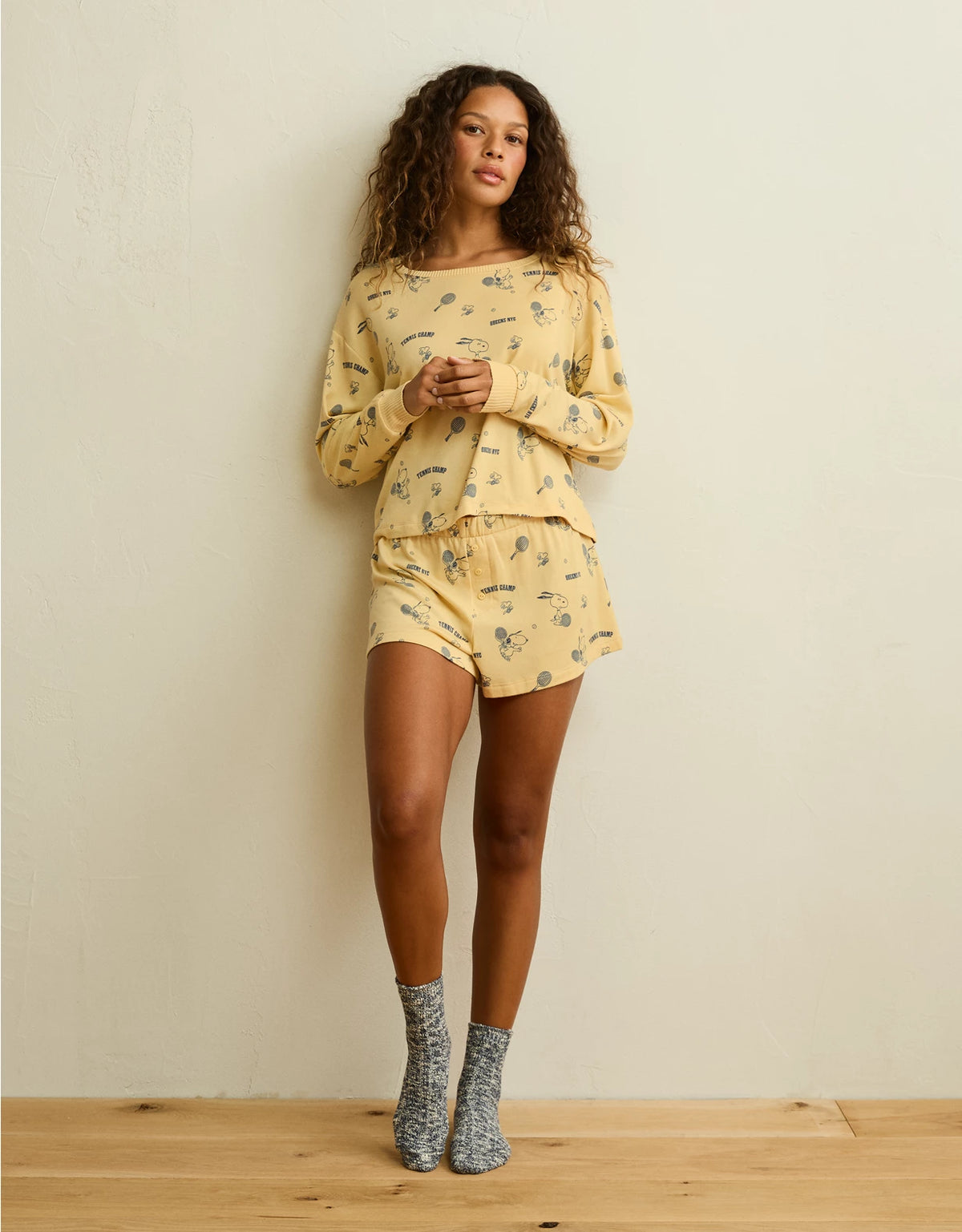 American Eagle AE Luxe Plush Snoopy Long Sleeve Short PJ Set